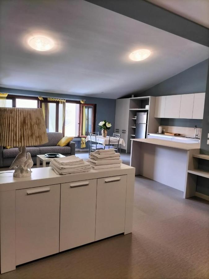Apartamento Attico Open Space - Piscina A 400 Mt